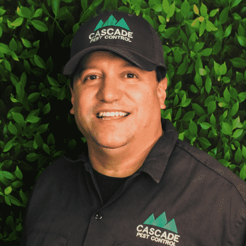 Gil Flores Kirkland, WA pest control technician