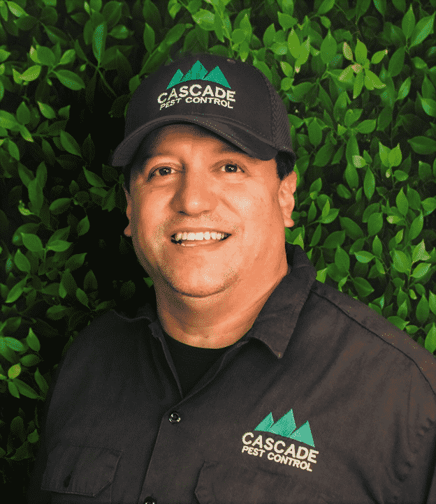 Gil Flores, Kirkland pest control technician - Cascade Pest Control